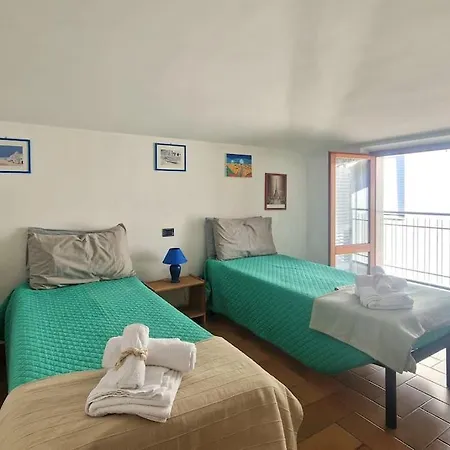 Apartment Terrazza Privata Luminosa Dimora Climatizzata *