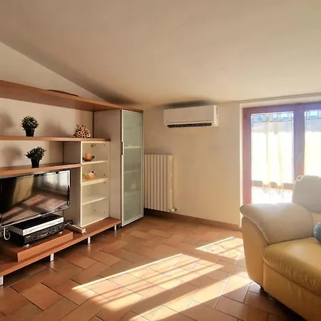Apartment Terrazza Privata Luminosa Dimora Climatizzata